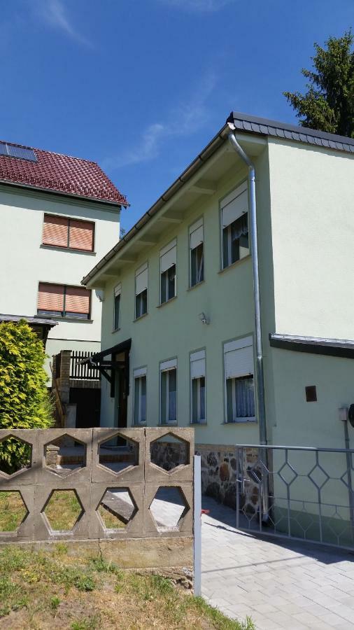 Ferienwohnung "Am Weinberg" Bad Schmiedeberg Ngoại thất bức ảnh